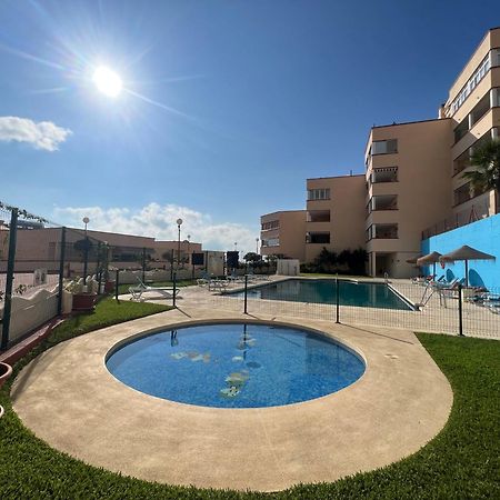 Appartamento Benalmadena Beachfront Retreat Big Balcony And City Sea Views Esterno foto