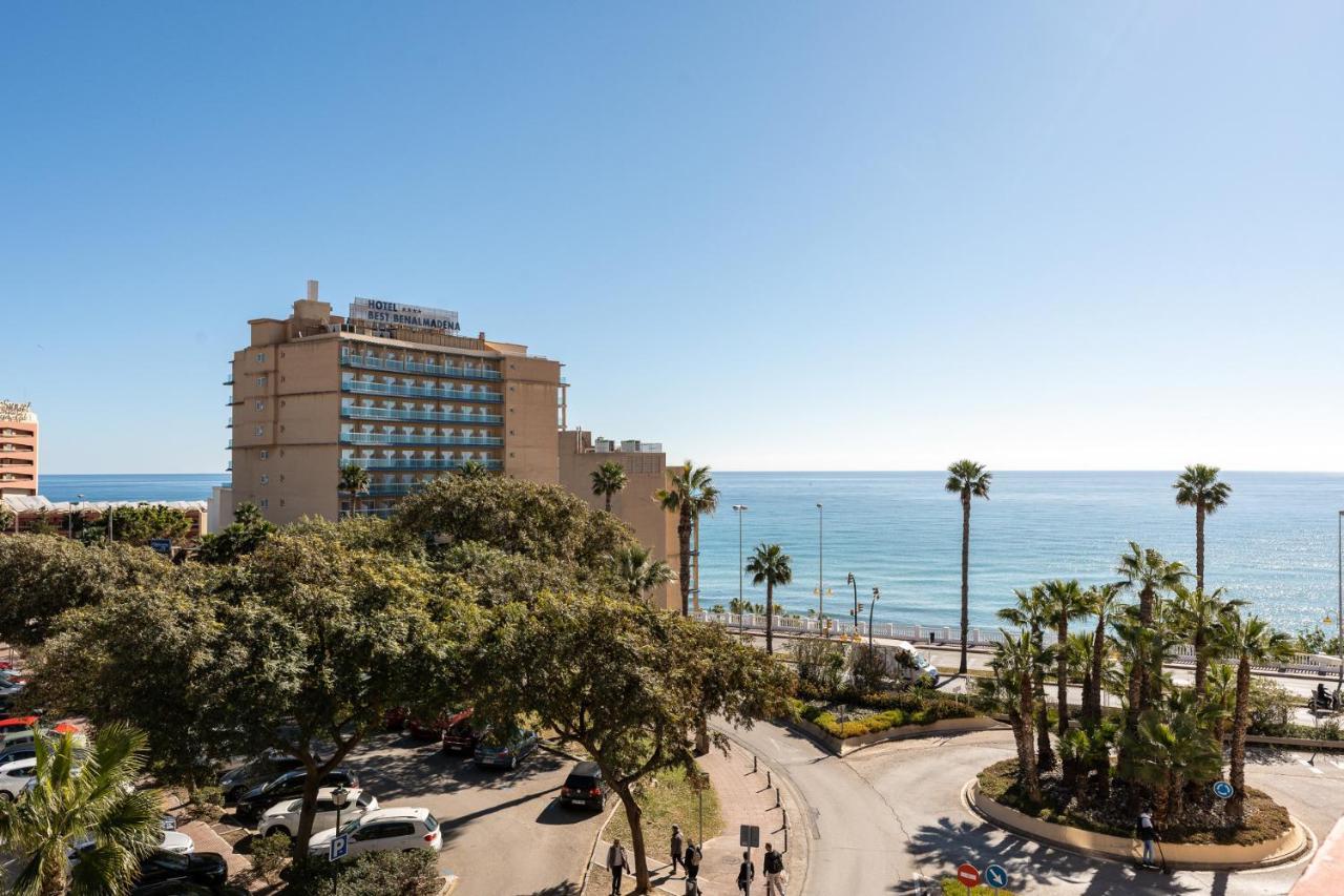 Appartamento Benalmadena Beachfront Retreat Big Balcony And City Sea Views Esterno foto