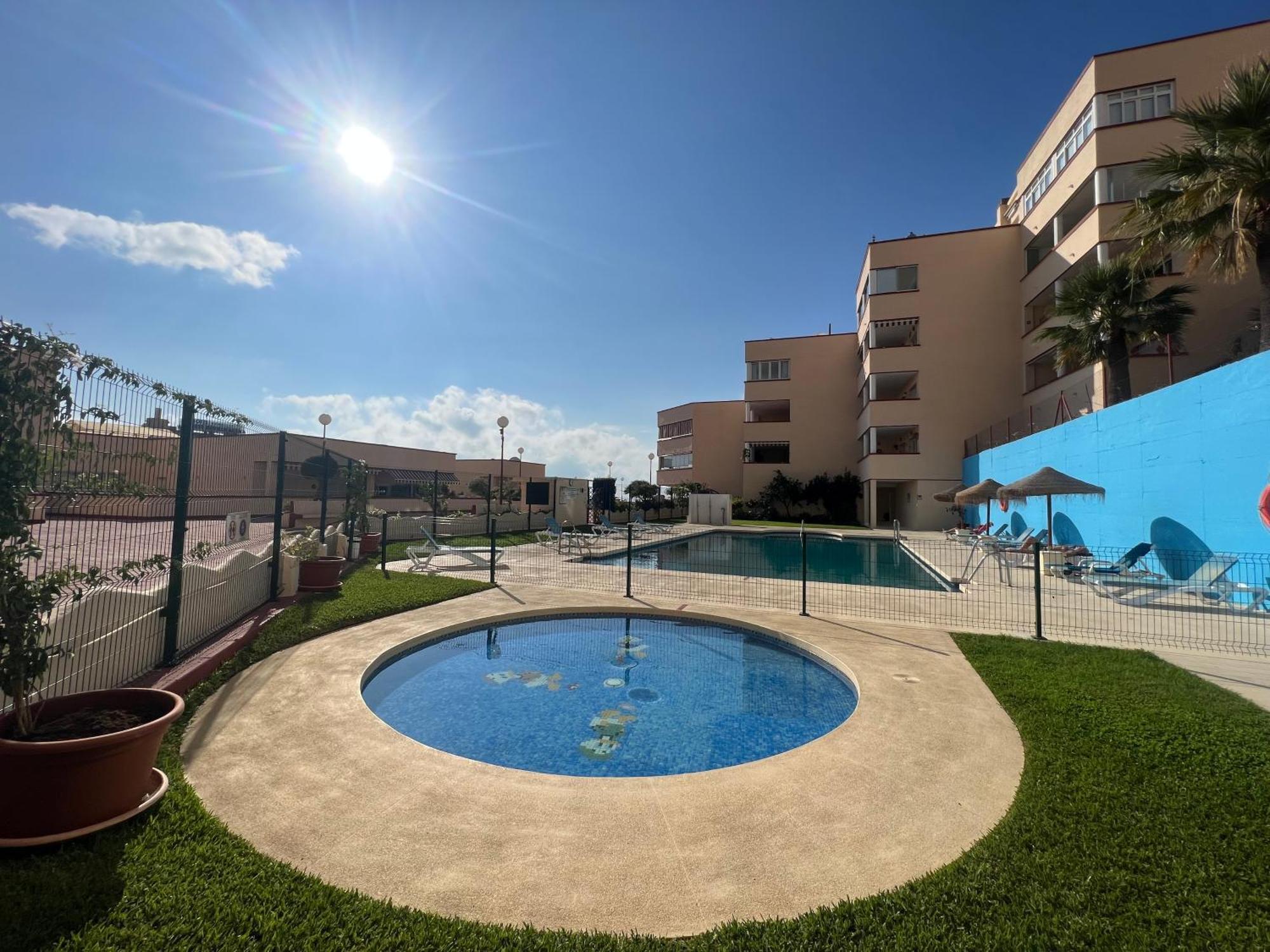Appartamento Benalmadena Beachfront Retreat Big Balcony And City Sea Views Esterno foto